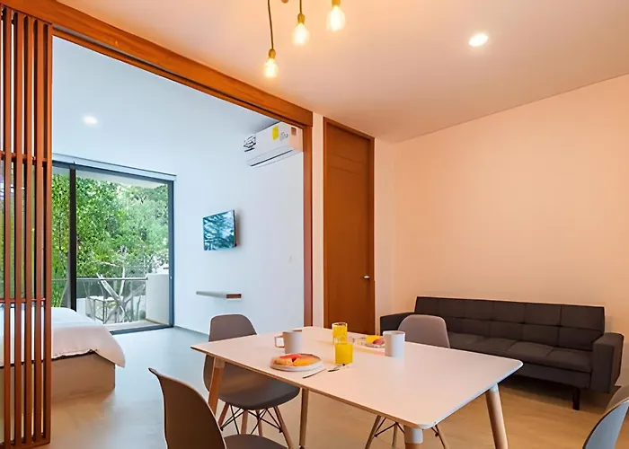 Sak Apartment *